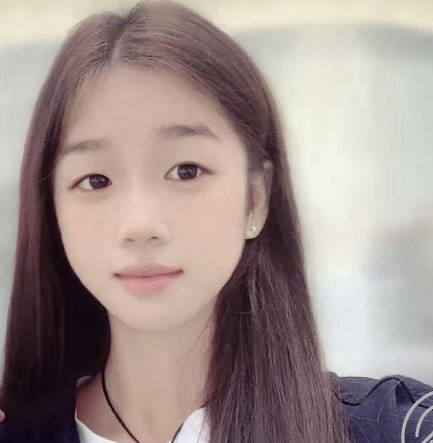 我工作的小区业主的女儿被我拿下