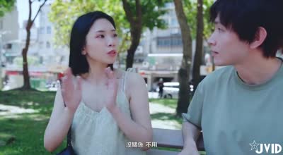 可愛妹子網友超反差河濱車震