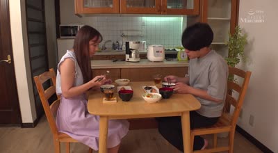 UZU-025 新婚崩壊 陰鬱ドラマ マンション隣人はAV女優弥生みづき セックスのプロに完璧に堕トサレタ既婚者のボク=人生終了。